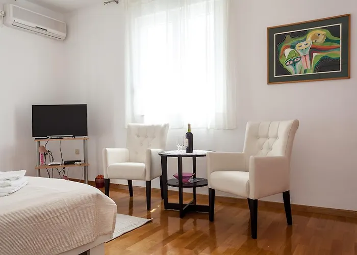 Rafael Appartement *