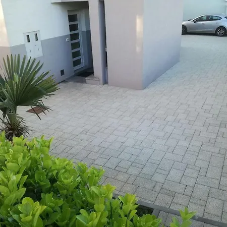 Rafael Apartment *
